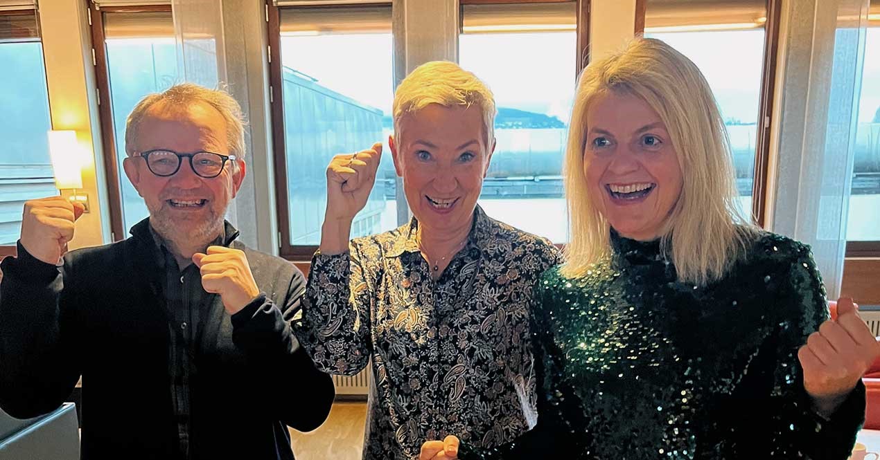Foto av Lars Aasen, daglig leder i Leieboerforeningen, Peggy Hessen Følsvik, leder i LO og Inger Lise Blyverket, direktør i Forbrukerrådet.